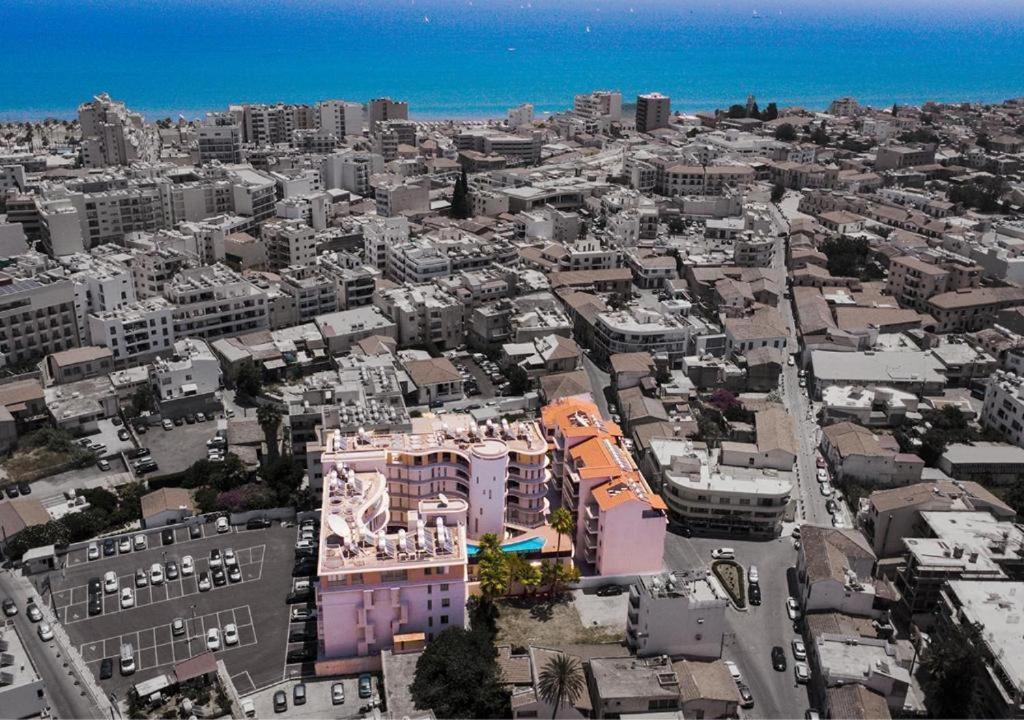 City Flats 2 Bedroom Apartment Larnaca Exterior photo